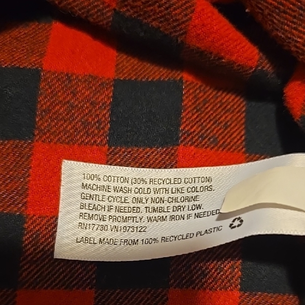 Universal Thread Long Sleeve Cabincore Red Black Buffalo Plaid ButtonDown L - Picture 3 of 4